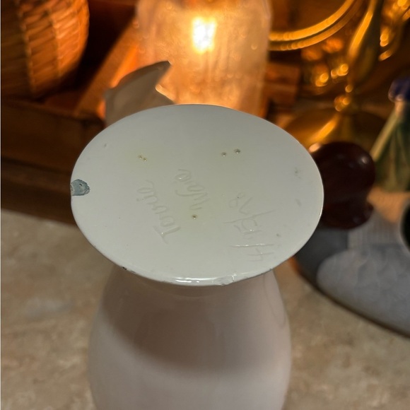 Vintage hand painted dated and signed 9.5” vase 4/25/78 - Picture 3 of 8